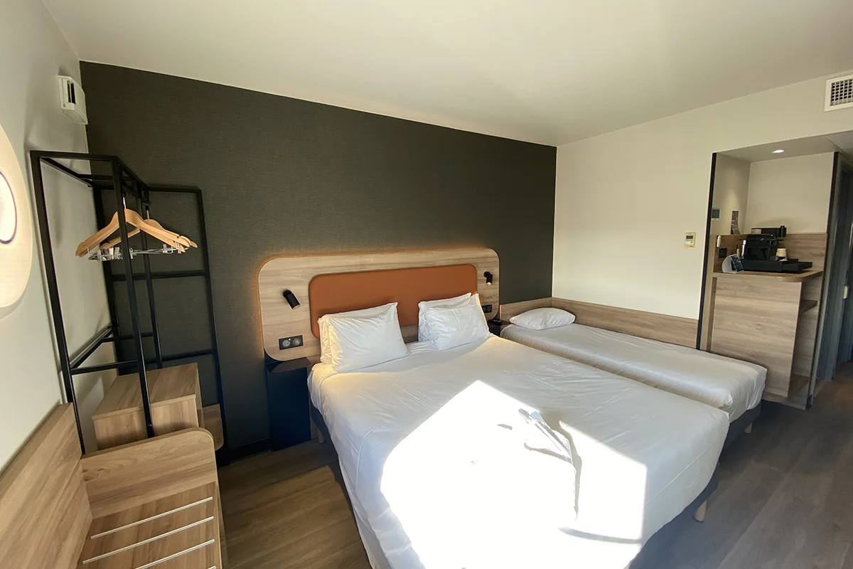 campanile toulouse cite de lespace chambre
