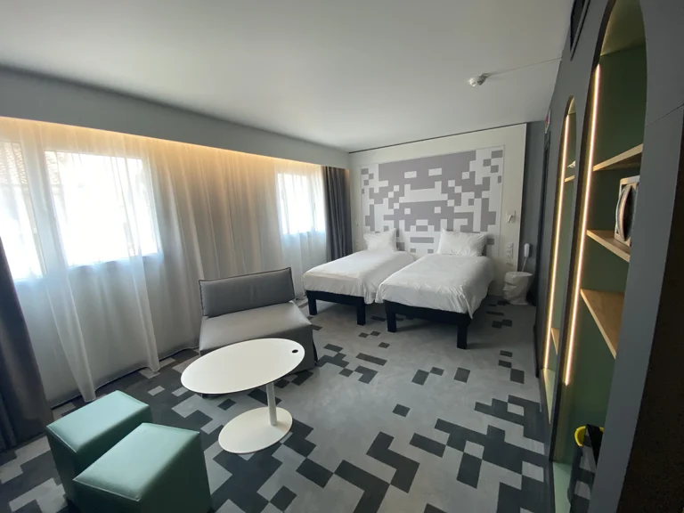 ibis style beziers 2