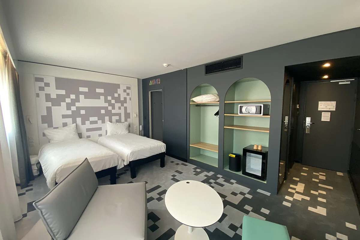ibis style beziers 4